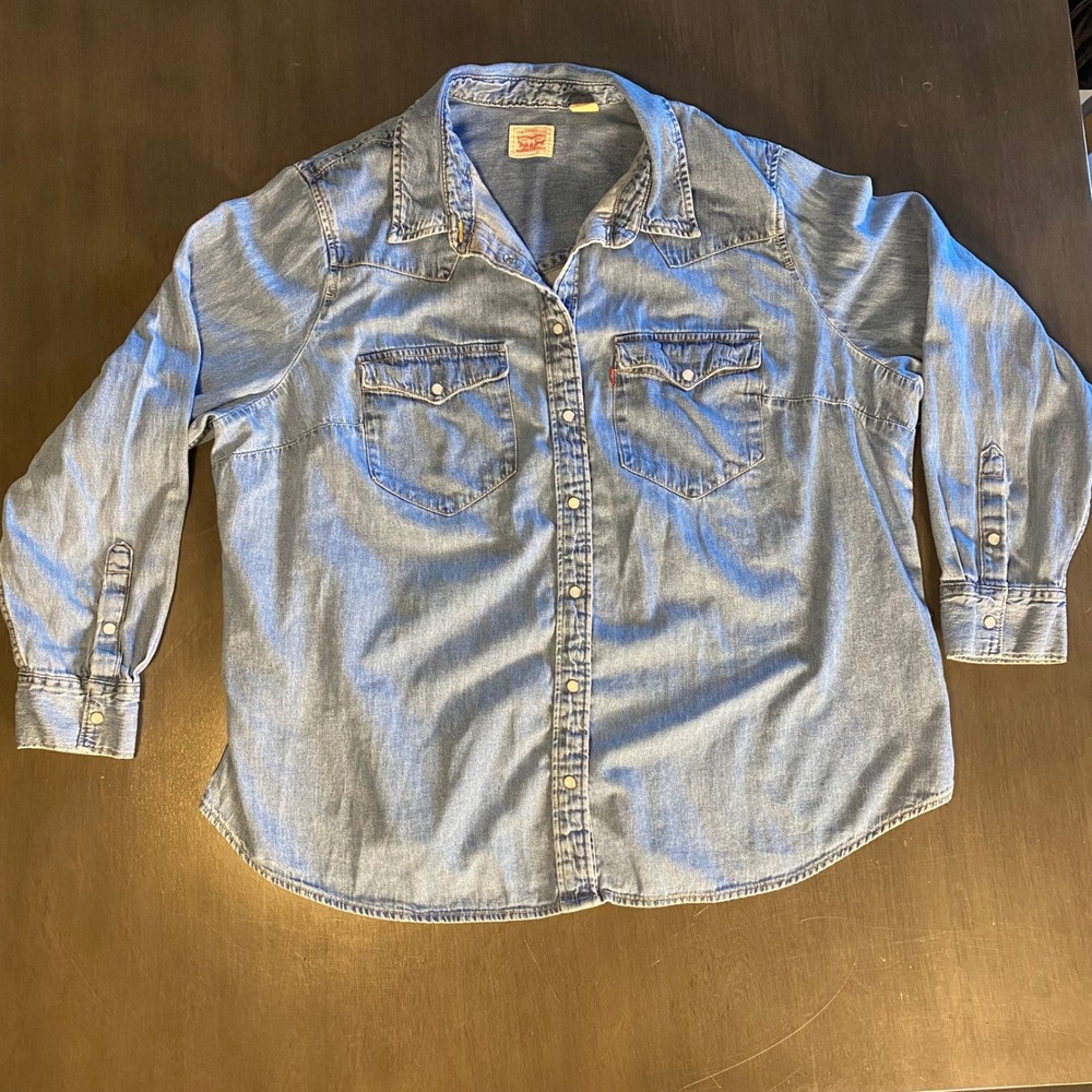 Levis Womens 2X Denim Western Shirt Light Wash Pearl Snap Cotton 57784-0006